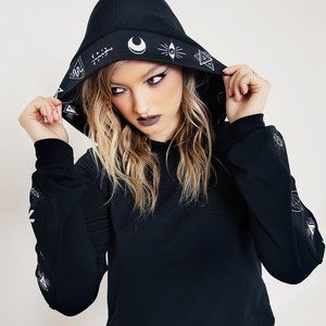 CONJURER HOODIE TOP - LIMITED SIZE L NWT